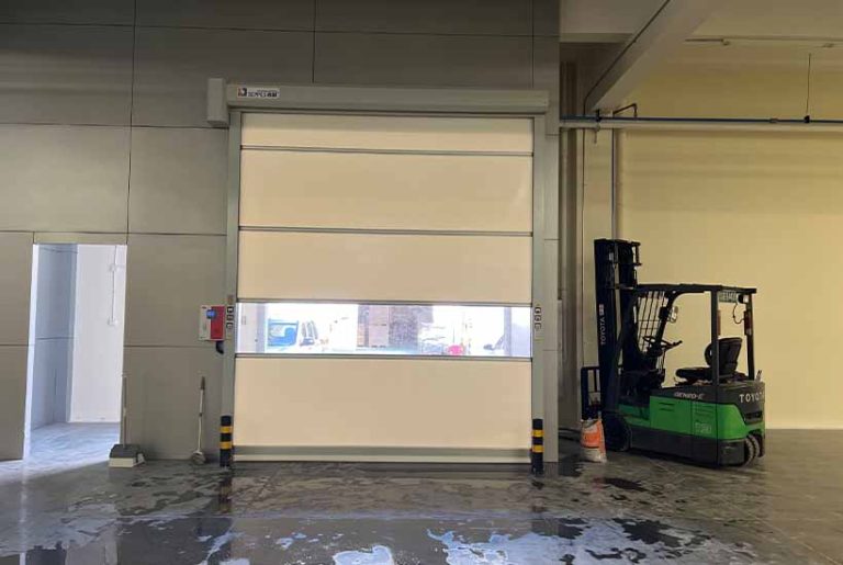 PVC fast door