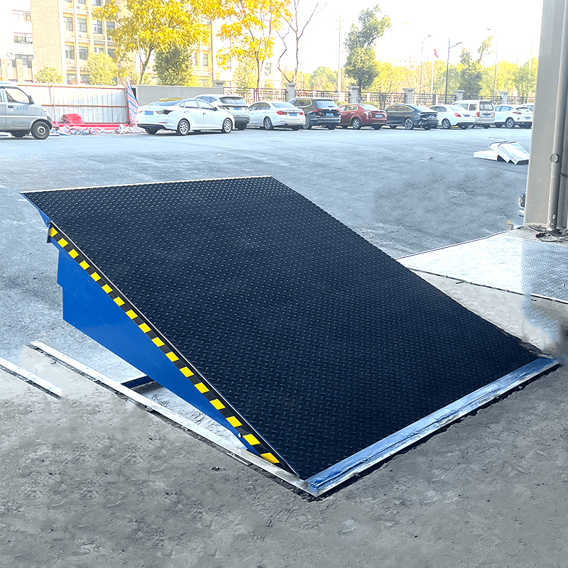 hydraulic dock leveler